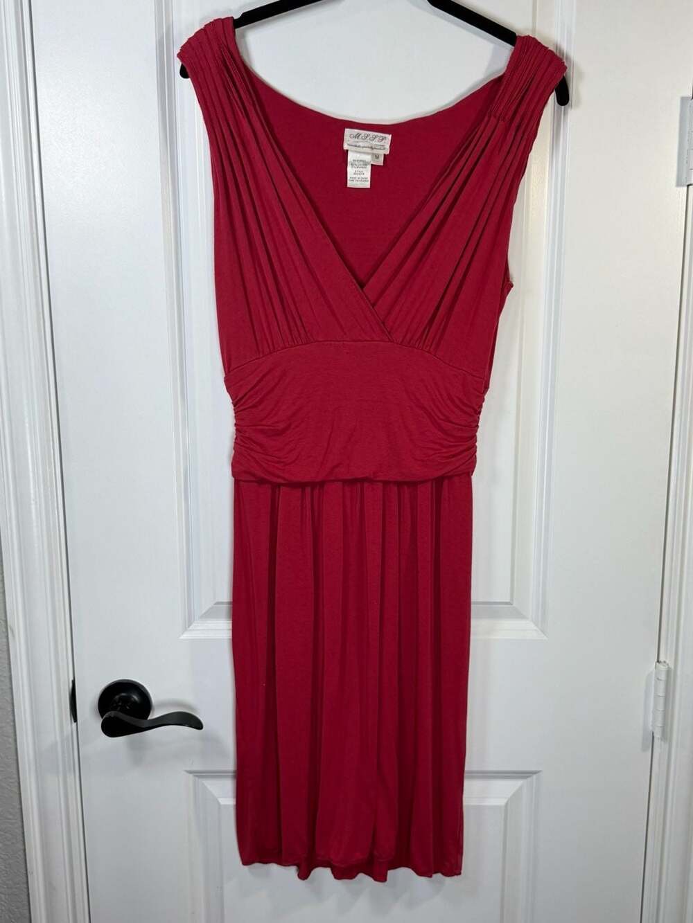 MSSP Max Studio Red Ruched V-Neck Sleeveless Midi Dress Size M - Picture 3 of 6